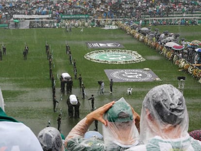 Acidente da Chapecoense: o velório na Arena Condá