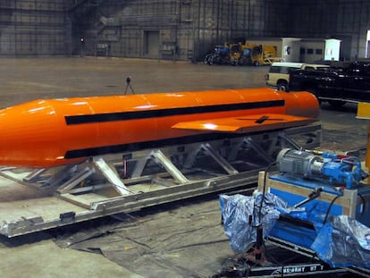 Bomba MOAB GBU-43, a "mãe de todas as bombas", cedida pelo Departamento de Defesa dos EUA.