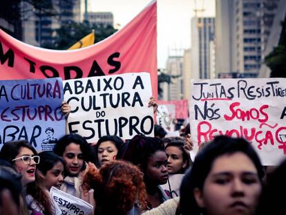 #EleNão: Após tomar as redes, movimento liderado por mulheres contra Bolsonaro testa força nas ruas