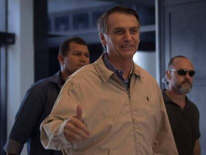 Bolsonaro em visita a um prédio da Polícia Federal no Rio de Janeiro, nesta quarta-feira.