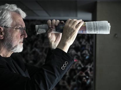 O professor Jeff Jarvis na sede do EL PAIS em Madri. No vídeo, declarações de Jarvis.