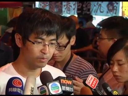 Tribunais ordenam acabar com os protestos em Hong Kong e estudantes criticam postura do governo local (vídeo com legenda em espanhol).