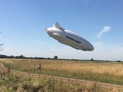 ‘Airlander 10’, maior dirigível do mundo, se choca com a pista ao pousar