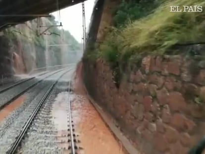 Les pluges van inundar les vies entre Terrassa i Manresa