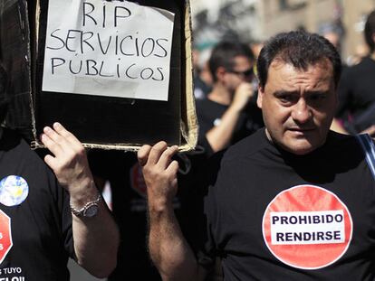 Los funcionarios cortan el centro de Madrid en un nuevo día de protestas