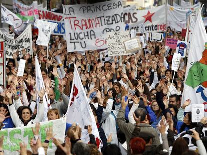 “La crisis no puede servir de pretexto para desmantelar la sanidad pública”