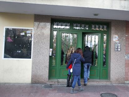 Un hombre mata a un bebé y hiere a otras tres personas en Parla