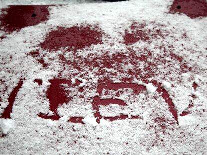 Poca nieve, mucho atasco