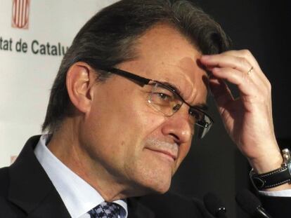 Duran llama a Mas a “mantener
los pies en el suelo” con la consulta