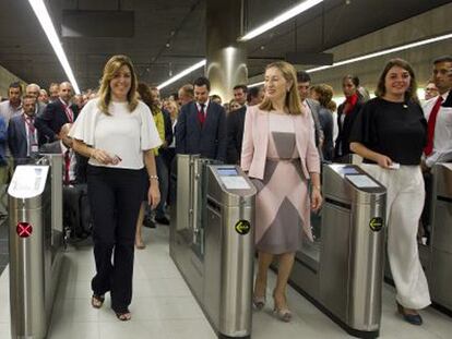 Díaz inaugurando el metro de Málaga.