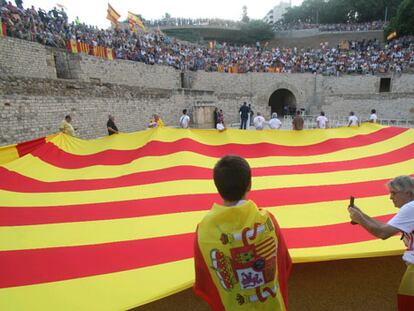 Societat Civil reúne a miles de personas en su acto unionista en Tarragona