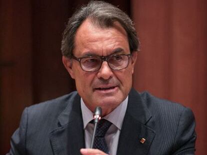 Mas achaca la investigación
del 3% a una conspiración