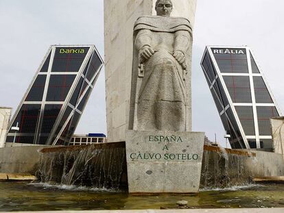 Monumento a José Calvo Sotelo, en la plaza de Castilla.