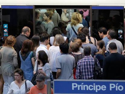 Huelga de Metro en la estación de Príncipe Pío.