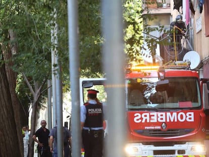 Dos menores mueren en un incendio en Barcelona.