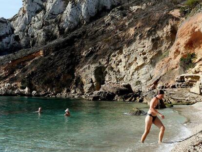 La cala de la Granadella, afectada por el incendio de Xàbia y Benitatxell.