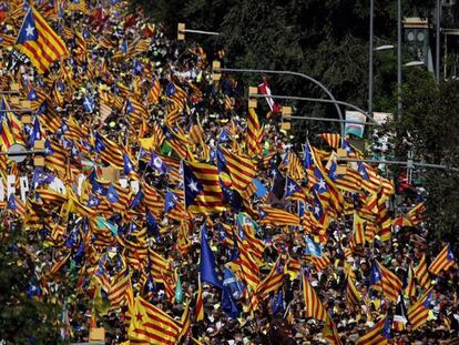 Miles de personas se concentran en Barcelona por la Diada.