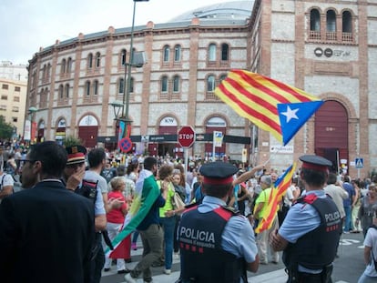 Asistentes al Tarraco Arena, donde se celebró un acto de campaña en favor de referéndum ilegal.