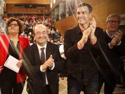 Miquel Iceta i Pedro Sánchez, junt amb Rosa Maria Ibarra i Josep Fèlix Ballesteros.