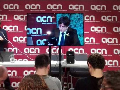 El presidente cesado Carles Puigdemont en un plasma.