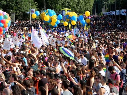 Ambiente en el desfile del Orgullo Gay, este sábado en Madrid