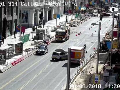 La foto que ha compartido el Centro de Gestión de la Movilidad de Madrid. En vídeo, imágenes de Emergencias Madrid.