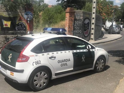 Un coche de la Guardia Civil, en Collado Villalba, en una imagen de archivo.