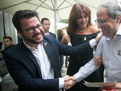 El presidente de la Generalitat, Quim Torra, con el vicepresidente Aragonès.