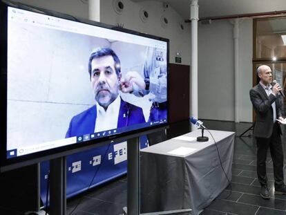 Jordi Sànchez, en pantalla desde prisión para la rueda de prensa de la agencia EFE.