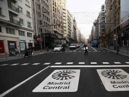 La entrada a Madrid Central desde la plaza de España. En vídeo, lo que opinaba la oposición sobre la medida antes de las elecciones.