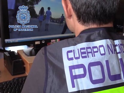 Dispositivos incautados al detenido y muestra del vídeo grabado.