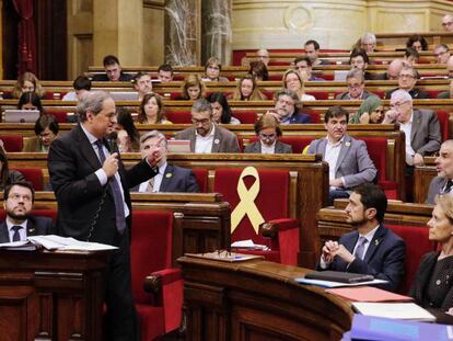 El presidente Quim Torra, este miércoles en el Parlament. En vídeo, declaraciones del presidente de la Generalitat.