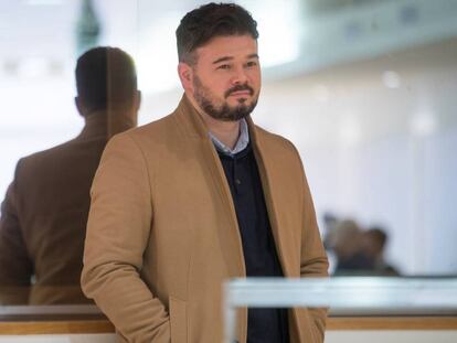 Gabriel Rufián, en la rueda de prensa de ERC, en Barcelona, este lunes. En vídeo, declaraciones de Marta Vilalta.