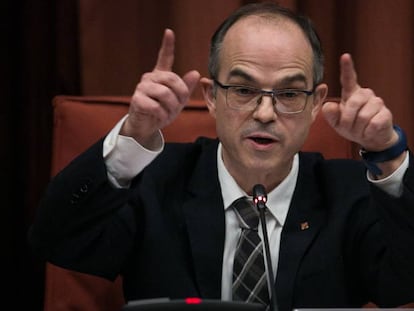 El exconsejero Jordi Turull durante su intervención en el Parlament. En vídeo, fragmentos de las intervenciones de los exconsejeros.