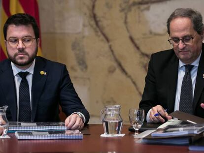 En la foto, Aragonés y Torra durante el Consejo de Gobierno de hoy. En vídeo, la declaración institucional de Torra.