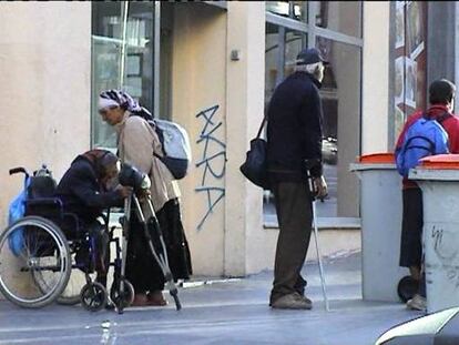 Una banda obligaba a mendigar a discapacitados rumanos por las calles