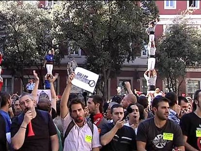 Un grupo de trabajadores abuchea a Mas y Trias en la fiesta de la Mercè