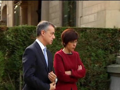 Urkullu, con la consejera de Seguridad, Estefanía Beltrán de Heredia.
