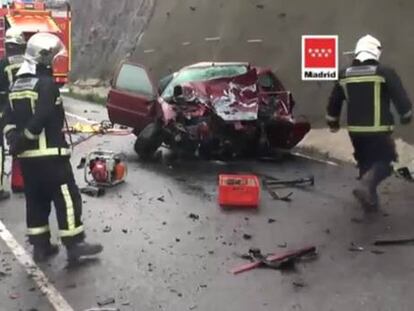 Dos muertos y un herido leve en un accidente de tráfico en la M-608