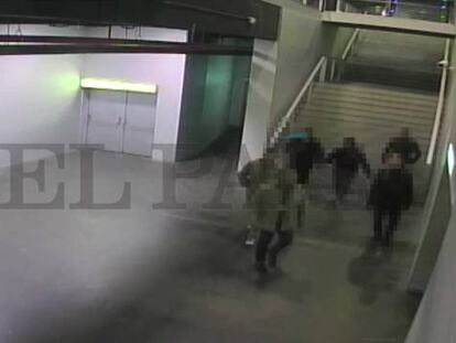 Recorrido de los dos policías nacionales en el Madrid Arena una hora antes de la fiesta.