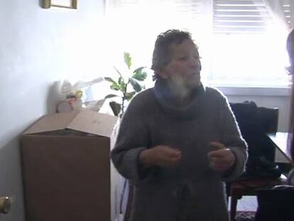 Aurelia Rey abandona su casa