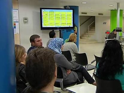 El paro registrado en Madrid baja en abril un 0,5% y afecta a 569.000 personas