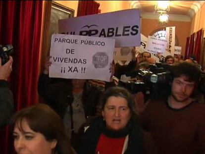 Graves incidentes obligan a suspender el pleno de Ferrol