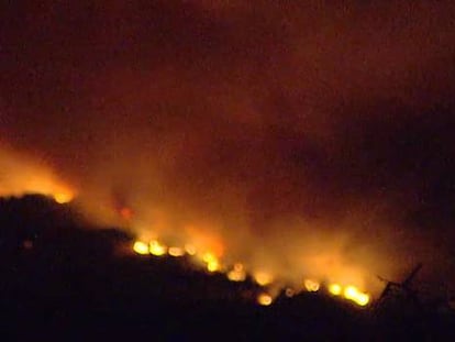 El fuego de Almorox continúa sin control y con un perímetro de 1.300 hectáreas