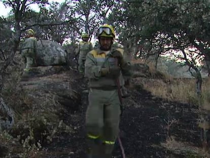 La Guardia Civil busca a un incendiario que está quemando la sierra suroeste