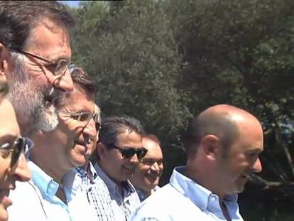 Fugaz paseo de Rajoy en sus últimos días de vacaciones