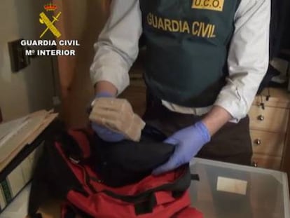 La instructora señala a empleados de bancos por “connivencia” con el blanqueo