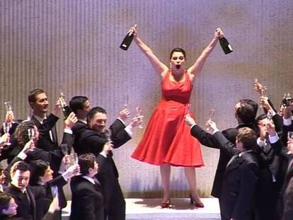 Una ‘Traviata’ aclamada en Salzburgo abre la temporada en el Palau de les Arts