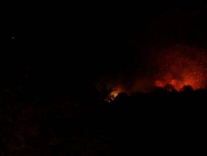 Un incendio en la sierra de Collserola pone en alerta a Barcelona