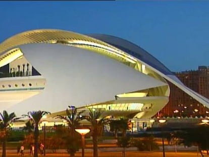 Desprendimientos en el Palau de Les Arts.